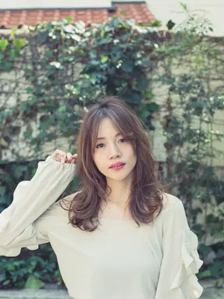 セミロング カラー DAISUKE のヘアスタイル