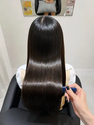 ロング Emuest心斎橋 SAKIのヘアスタイル