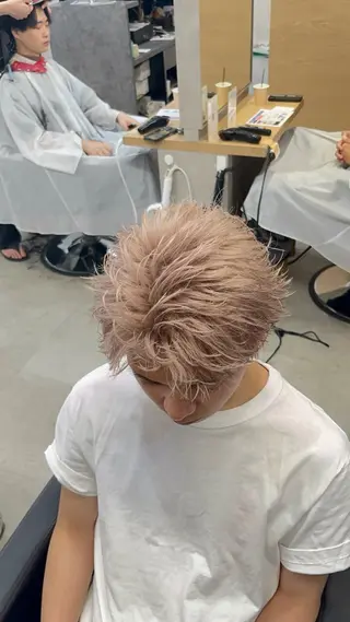 ショート カマタ ハルキのヘアスタイル