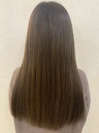 ロング ハイトーン&透明感 カラー☘️片山優陽のヘアスタイル