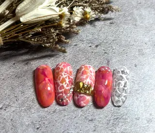 ショート 2DY NAIL SALONのネイルデザイン