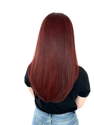 カラー 西口 梨穂のヘアスタイル