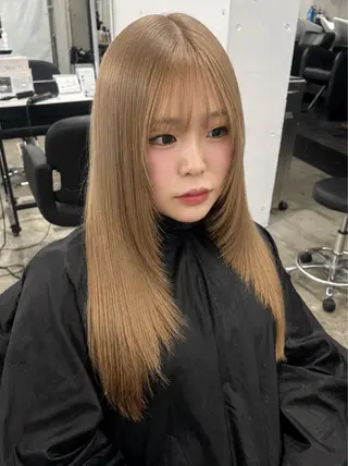 ロング レイカ /ハイトーンのヘアスタイル