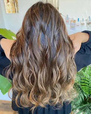 ロング カラー パーマ ヘアアレンジ メンズ キッズ 豊橋美容院 ソンリエのヘアスタイル