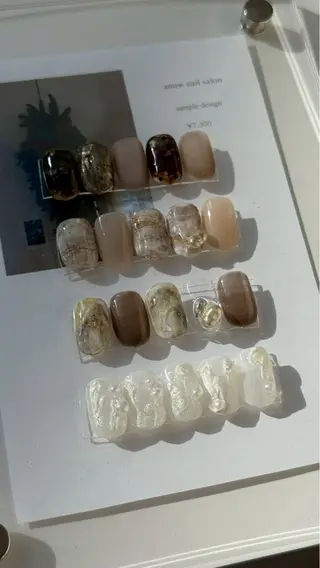 ネイル anuw hinaのネイルデザイン
