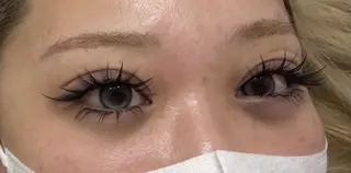 マツエク・マツパ Vivi💜マツエク 🐈‍⬛新大久保のマツエク・マツパデザイン
