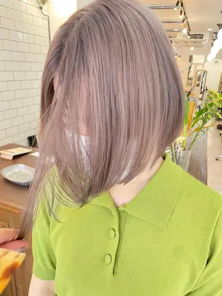 ミディアム カラー 顔周りレイヤーカット ブリーチminamiのヘアスタイル