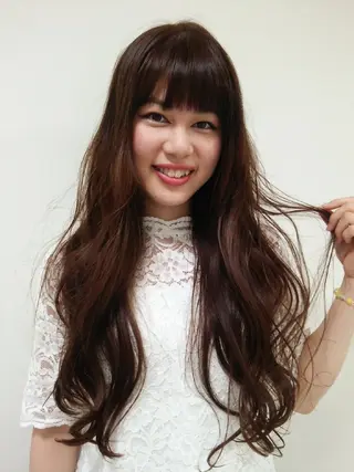 ロング over two  藤が丘のヘアスタイル