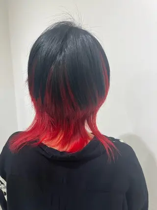 セミロング カラー ヤマナカ アイリのヘアスタイル