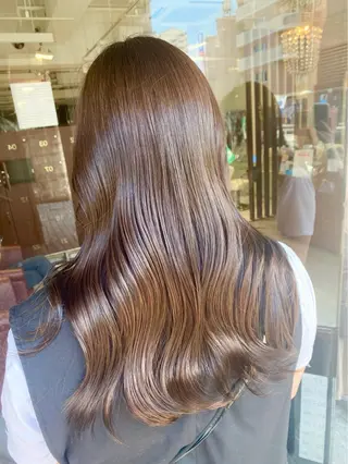 カラー 松倉 千紘のヘアスタイル