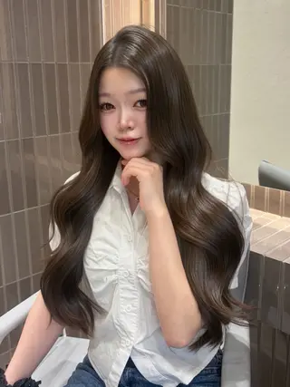 ロング カラー 渡海 みのりのヘアスタイル