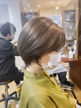 ショート カラー 女性目線でつくる ボブ縮毛矯正のヘアスタイル