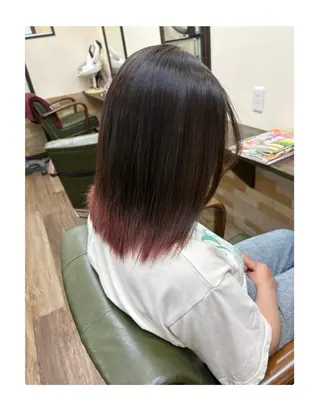 ミディアム 安松 莉那のヘアスタイル
