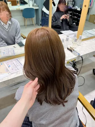 セミロング カラー 長島美織 /透明感カラーのヘアスタイル