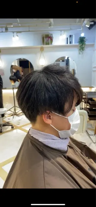ショート ハイトーン&透明感 カラー☘️片山優陽のヘアスタイル