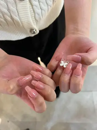 ネイル Trinity ネイリストスタッフのネイルデザイン