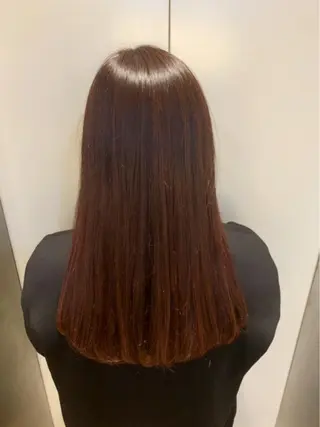 カラー 天野 利咲のヘアスタイル