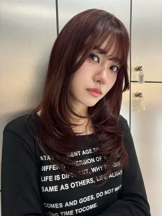 セミロング vivie Madokaのヘアスタイル
