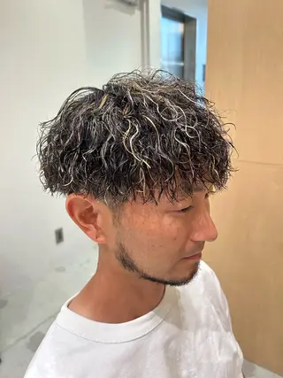 カラー パーマ メンズ 🐲ツイスパ🐲 フェード/龍のヘアスタイル