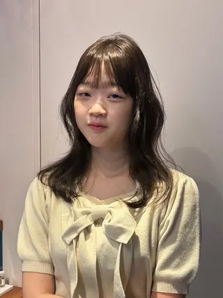 ミディアム カラー ナチュラル大人っぽい スタイル MAORIのヘアスタイル