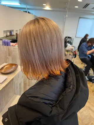 ミディアム カラー ブリーチ特化 梅田本多翔のヘアスタイル