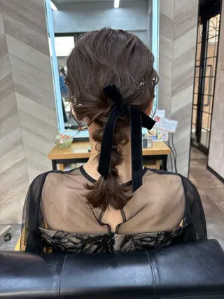 ミディアム ヘアアレンジ SHANTi 飯塚 ヘアセット/髪質改善のヘアスタイル