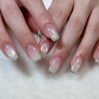 ミディアム yuka ⭐︎のネイルデザイン