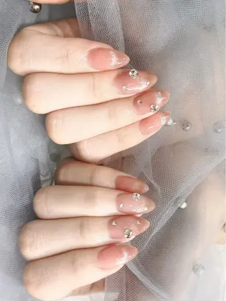 ネイル RUBYネイルサロン 9Caratsのネイルデザイン