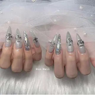 ネイル HIN NAILのネイルデザイン