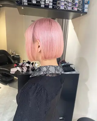 ショート カラー 渋谷🤍ブリーチ エクステ🤍アミルのヘアスタイル
