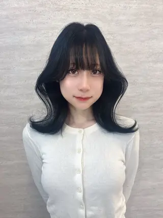 ミディアム カラー ヘアアレンジ JUNO韓国ヘア MIAN.⋆𝜗𝜚のヘアスタイル
