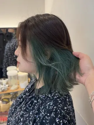 カラー レイヤーカット🎶み お🎀カラーのヘアスタイル