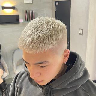 カラー パーマ メンズ 角田 凌のヘアスタイル