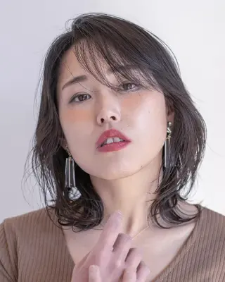 ミディアム カラー パーマ 松尾 泰伸のヘアスタイル