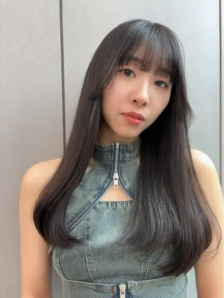 ロング Londnaitre MAHOのヘアスタイル