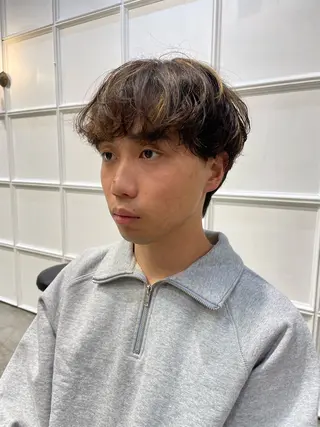 ショート カラー パーマ ヘアアレンジ メンズ くびれレイヤー/艶 カラー　MADOKAのヘアスタイル