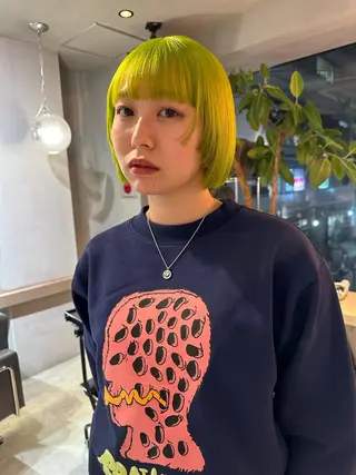 ショート カラー 美髪・シールエクステ ホソタニリョウコのヘアスタイル