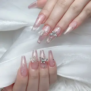 ネイル 🎀M nails✨ ビューティーのネイルデザイン