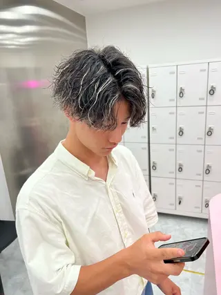 ミディアム パーマ メンズ メンズパーマ特化 TAIGAのヘアスタイル