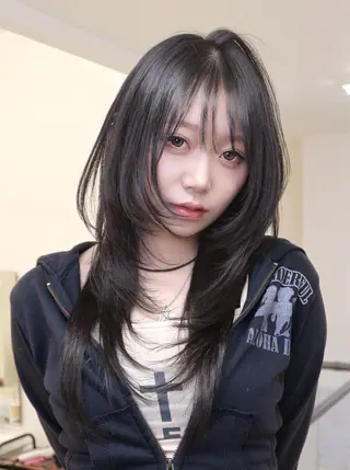 ミディアム カラー リコ 渋谷 ハッシュカットのヘアスタイル