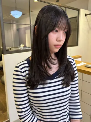 ロング 透明感カラー レイヤーカット りなのヘアスタイル