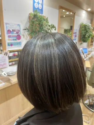 ミディアム 藤田 心華のヘアスタイル
