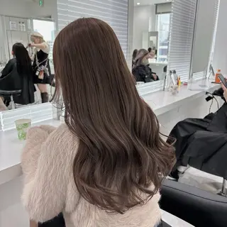 ロング カラー 盛れる上質ワンホン ヘア🤍YUME🤍のヘアスタイル