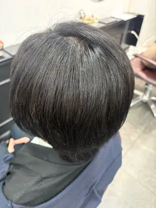 ショート カラー 渡邊 美優のヘアスタイル
