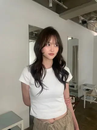 ロング カラー H I ＮＡのヘアスタイル