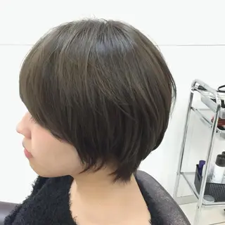 ショート カラー 大平 美沙のヘアスタイル