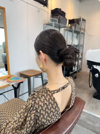セミロング ヘアアレンジ 松坂 真衣のヘアスタイル