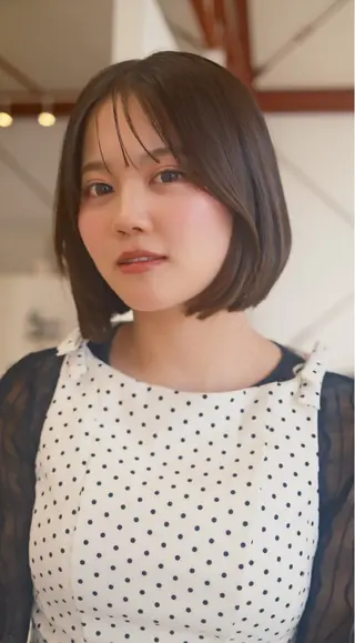 ミディアム カラー 高野 優菜のヘアスタイル