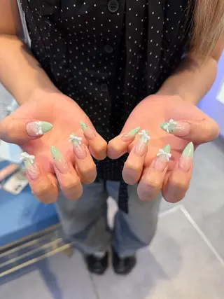 ネイル Natsumi💎 堺筋本町ネイルサロンのネイルデザイン