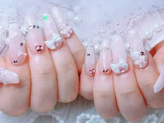 ネイル リリ 奈🎀のネイルデザイン